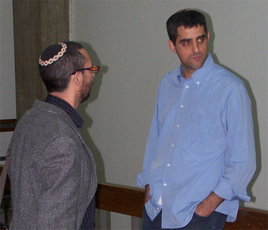 ברוך קרא (מימין) ושמואל רוזנר, אתמול בבית-המשפט בתל-אביב (צילום: "העין השביעית") 