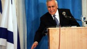 משה קצב, לשעבר נשיא מדינת ישראל, במסיבת עיתונאים אתמול בקריית-מלאכי (צילומים: אדי ישראל)
