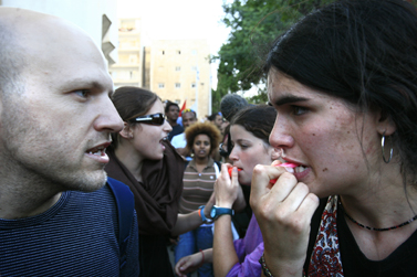 עימותים בין משתתפי מצעד הגאווה בירושלים והמוחים נגדו, יוני 2007 (צילום: נתי שוחט)  