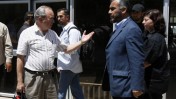 ריצ'רד גולדסטון (משמאל) נפגש עם נציג החמאס גאזי חמאד ברפיח. 1.6.2009 (צילום: פלאש 90)
