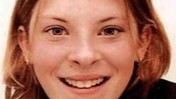 מילי דאלוור, הנערה בת ה-13 שהתא הקולי של הטלפון הסלולרי שלה נפרץ, לפי החשד, על-ידי אנשי "ניוז אוף דה-וורלד". דאלוור נחטפה ונרצחה על-ידי רוצח סדרתי