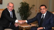 פגישת נשיא מצרים חוסני מובארכ עם בנימין נתניהו, ראש ממשלת ישראל, 18.7.10 (צילום: משה מילנר, לע"מ)