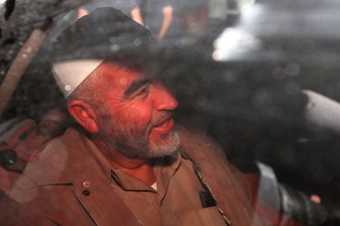 השיח' ראאד סלאח מובא למעצר, אתמול (צילום: קובי גדעון)
