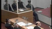 משפט אייכמן, עומד: גדעון האוזנר. יושב משמאל, הפרקליט סרווציוס; 5.4.1961 (צילום: מילי ג'ון, לע"מ)