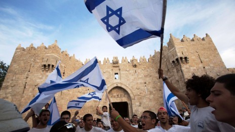 יהודים חוגגים את "יום ירושלים", אתמול (צילום: יונתן זינדל)