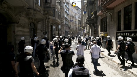 מהומות באיסטנבול (צילום: eser.karadag, רישיון CC BY-ND 2.0)