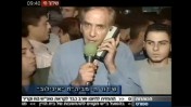 כתב חדשות ערוץ 2 מדווח על פטירתו של יצחק רבין מפצעיו (צילום מסך)