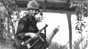 דניאל אלסברג כקצין אמריקאי בוייטנאם, מתוך הסרט "האיש המסוכן ביותר באמריקה"