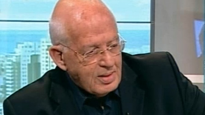 עיתונאי "ידיעות אחרונות" משה שיינמן מתארח בערוץ 10 (צילום מסך)