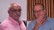 יגאל רביד (מימין) ומנכ"ל רשות השידור יוני בן-מנחם, אתמול בבית הדין לעבודה (צילומים: אורן פרסיקו)