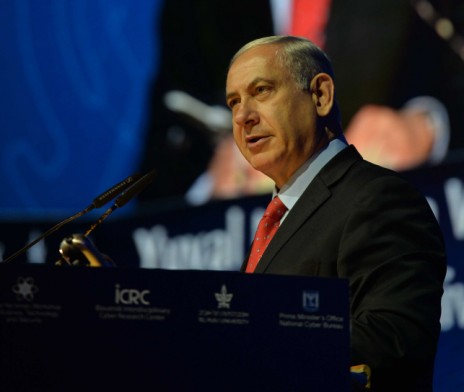 ראש הממשלה בנימין נתניהו נושא נאום בכנס הסייבר באוניברסיטת תל-אביב, 14.9.14 (צילום: אבי אוחיון, לע"מ)