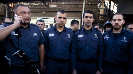 לוחמי יחידת נחשון שלכדו את המחבל הפלסטיני, 21.1.15 (צילום: אמיר לוי)