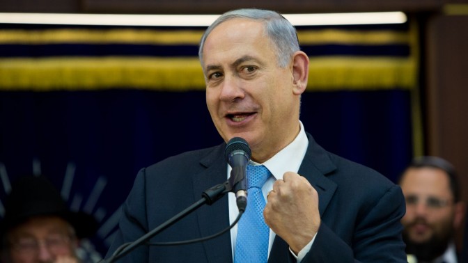 ראש הממשלה, בנימין נתניהו, נואם בישיבת מרכז הרב בירושלים. 17.5.15 (צילום: יונתן זינדל)