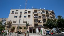 בניין תחנת גלי צה"ל ביפו, אוגוסט 2015 (צילום: נתי שוחט)