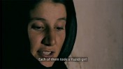 אשה יזידית מספרת על גורל הנשים הנחטפות בידי דאע"ש (צילום מסך מתוך "שפחות החליפות" של ה-BBC)