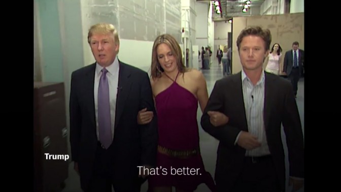דונלד טראמפ (משמאל) עם בילי בוש ואריאנה צוקר, בצילום מסך מתוך הקלטת שחשף ה"וושינגטון פוסט"