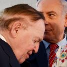 שלדון אדלסון ובנימין נתניהו. אריאל, 28.6.2017 (צילום: בן דורי)