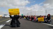 הפגנה בכביש 40, סמוך לכפר ביר-הדאג', 20.12.2018 (צילום: איב טנדלר)