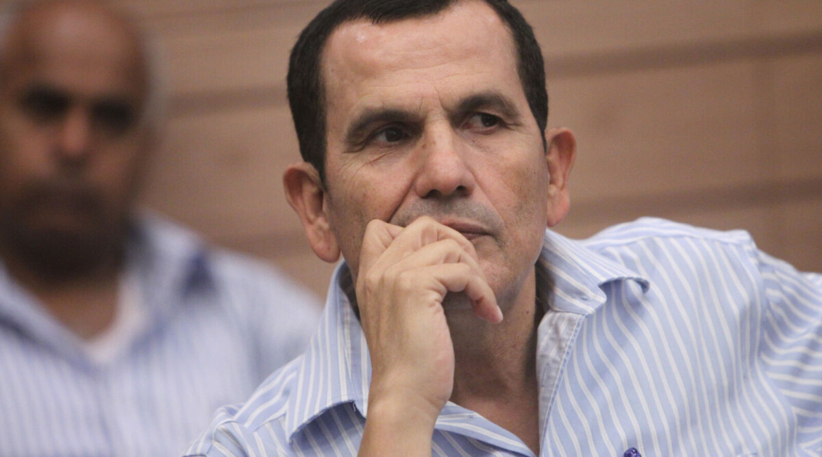 יעקב אדרי בכנסת באוקטובר 2012, בעת שכיהן כחבר-כנסת מטעם מפלגת קדימה (צילום: מרים אלסטר)