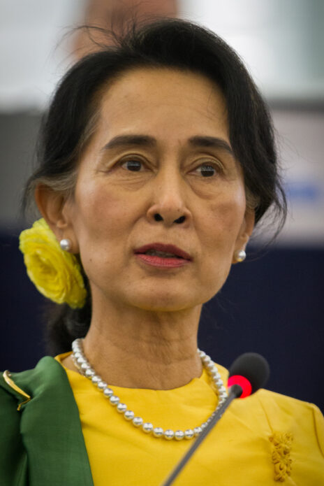 מנהיגת מיאנמר (בורמה) וכלת פרס נובל לשלום, אונג-סן סו-צ'י (צילום: Claude Truong-Ngoc, רישיון CC BY-SA 3.0)
