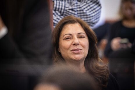 הנאשמת איריס אלוביץ' בבית-המשפט המחוזי בירושלים, 15.6.2021 (צילום: יונתן זינדל)
