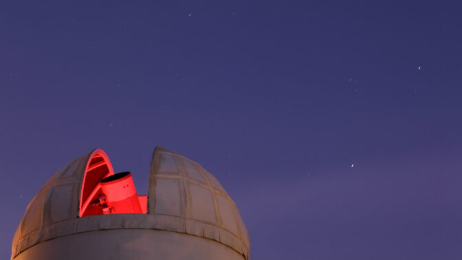 טלסקופ במצפה הכוכבים ברקת בעיר מודיעין, 2010 (צילום: יעקב נחומי)
