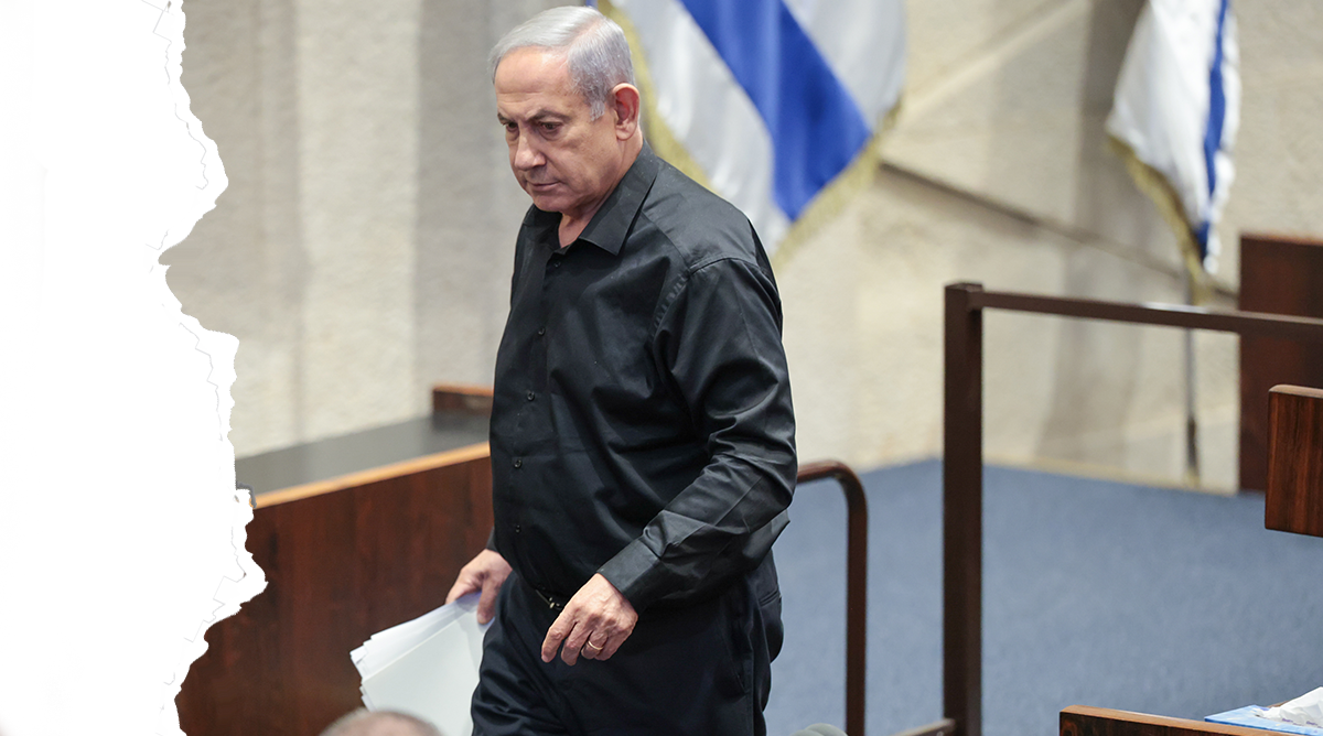 ראש ממשלת ישראל, בנימין נתניהו, יורד מהדוכן במליאת הכנסת, 16.10.2023 (צילום מקורי: נעם ריבקין-פנטון)