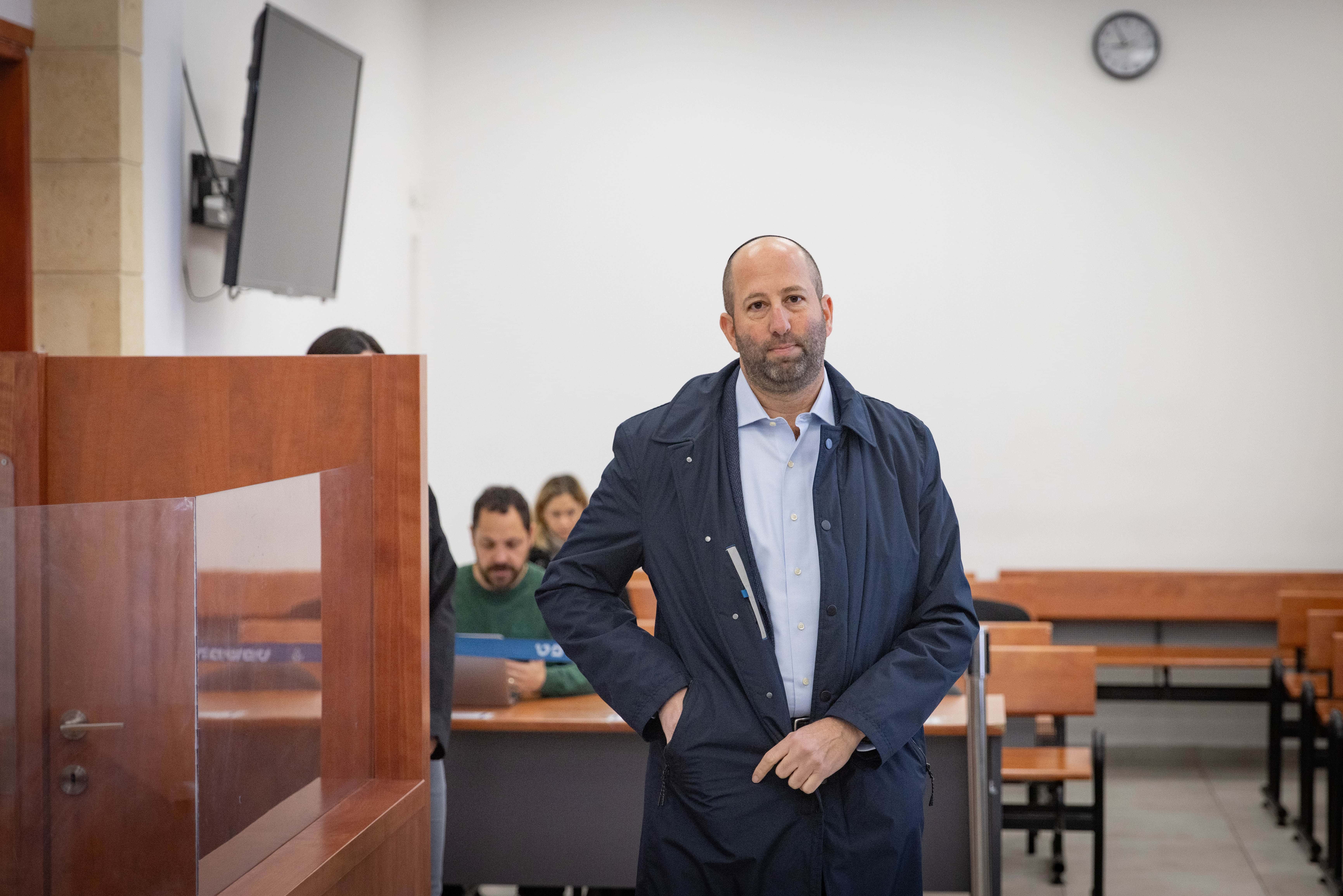 אייל חיימובסקי, מנהל לשכת ראש הממשלה בנימין נתניהו לשעבר, בפתח עדותו במשפט המו"לים. בית-המשפט המחוזי בירושלים, 30.1.2024 (צילום: חיים גולדברג) אייל חיימובסקי, מנהל לשכת ראש הממשלה בנימין נתניהו לשעבר, בפתח עדותו במשפט המו"לים. בית-המשפט המחוזי בירושלים, 30.1.2024 (צילום: חיים גולדברג)