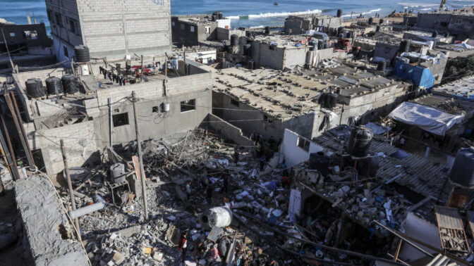 תוצאות הפצצה ישראלית ברפיח, רצועת עזה, 8.3.24 (צילום: עבד רחים ח'טיב)