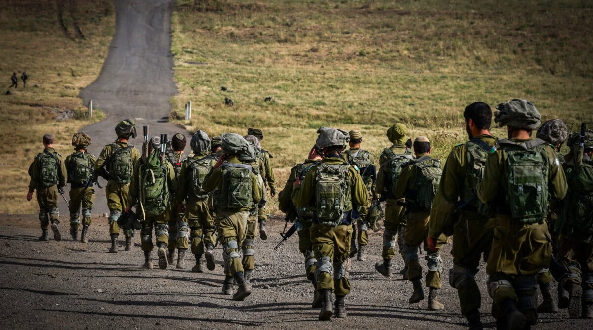 חיילים ישראלים בתרגיל ברמת הגולן, 22.5.2024 (צילום: מיכאל גלעדי)