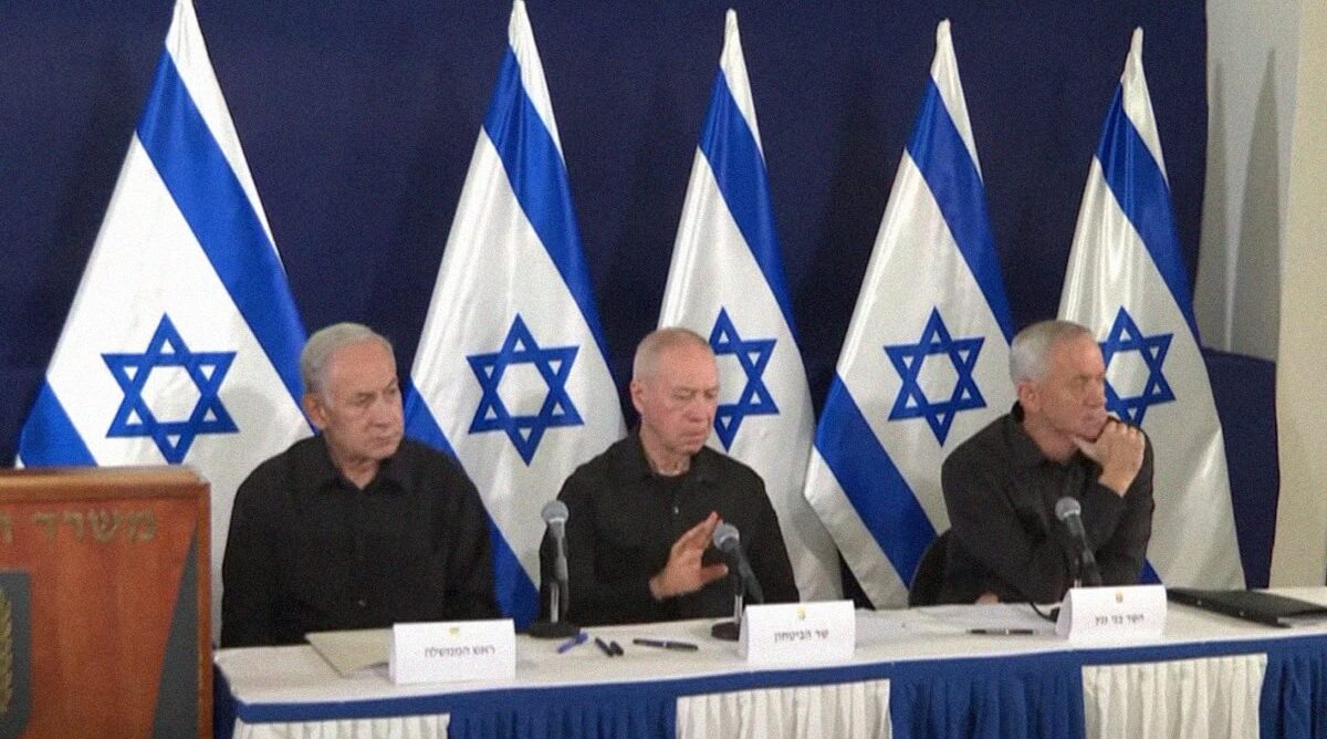 Members of the War Cabinet: Prime Minister Benjamin Netanyahu, Defense Minister Yoav Galant and Minister Benny Gantz, at a press conference (edited screenshot)