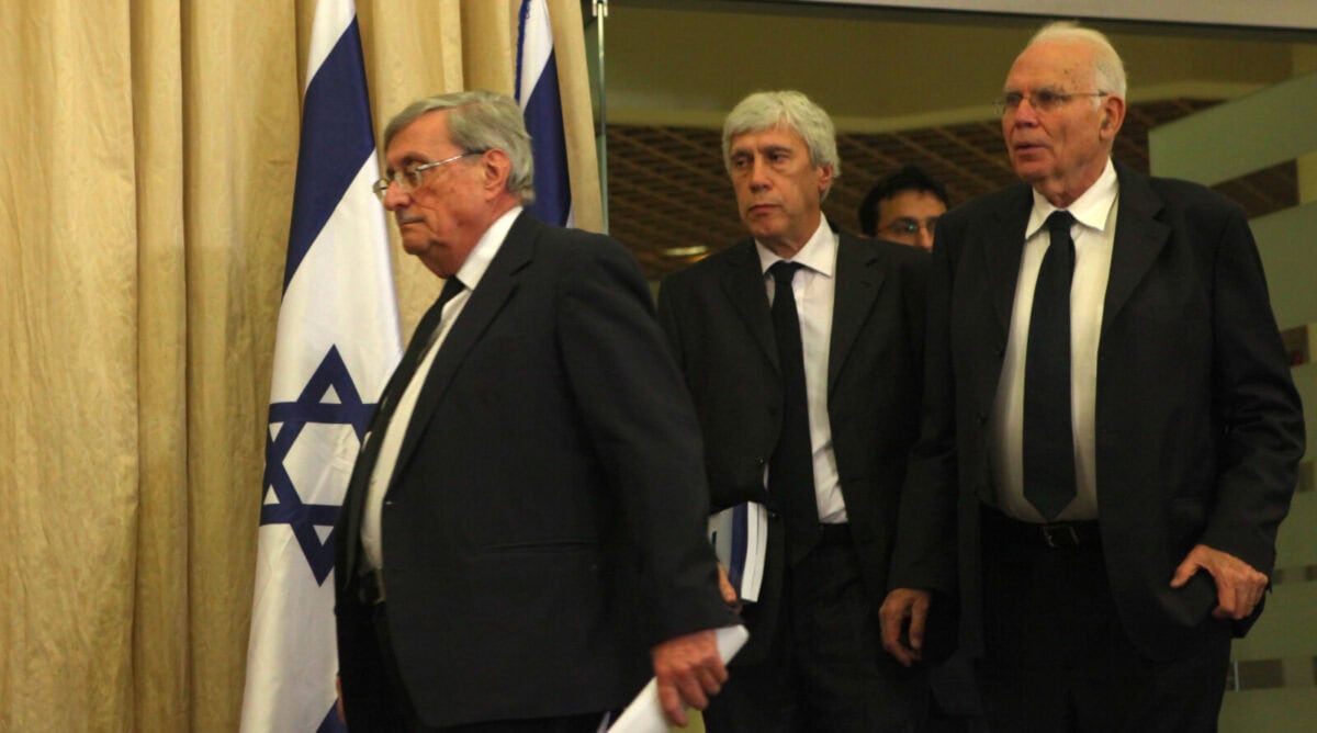 ועדת החקירה לאירועי משט המרמרה מגישה את מסקנותיה, 23.1.2011 (צילום: קובי גדעון)