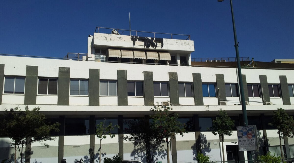 Haaretz building in Tel Aviv (Photo: The Seventh Eye)