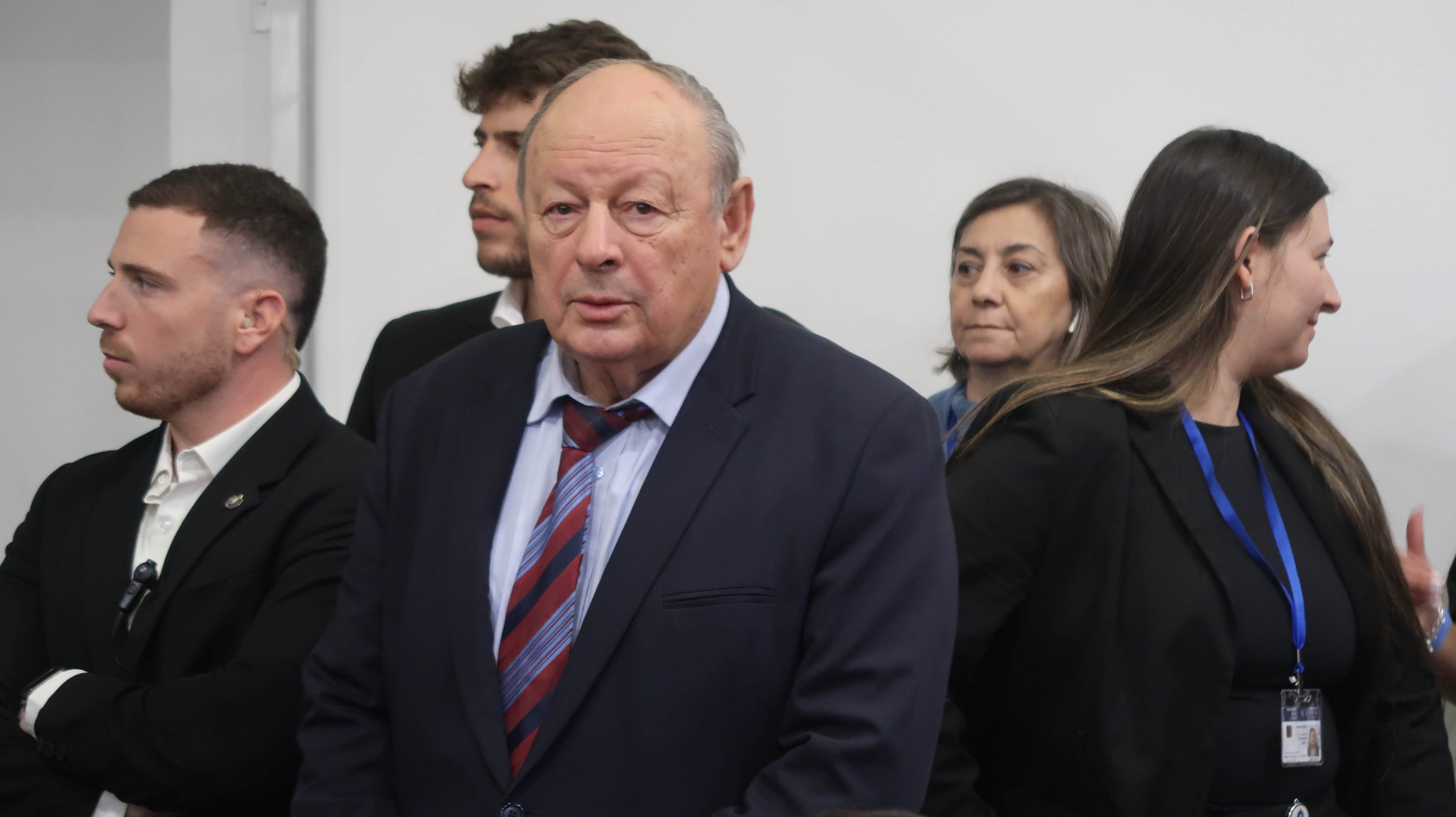 ד"ר צביקה ברקוביץ', רופאו האישי של ראש הממשלה בנימין נתניהו, מגיע למשפטו, 27.1.2025 (צילום: אורן פרסיקו) ד"ר צביקה ברקוביץ', רופאו האישי של ראש הממשלה בנימין נתניהו, מגיע למשפטו, 27.1.2025 (צילום: אורן פרסיקו)