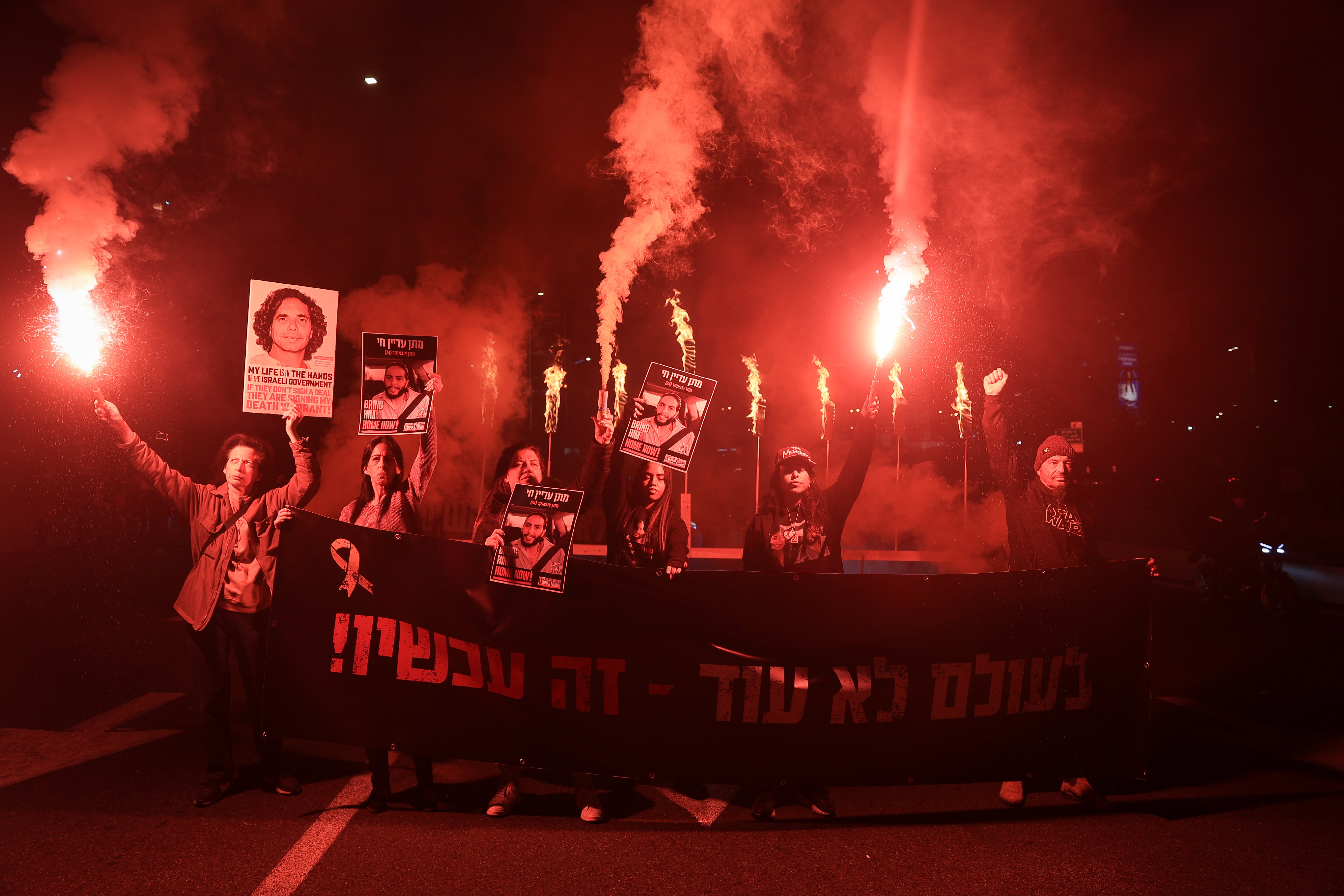 .הפגנת משפחות חטופים בת"א, 1.1.25 (צילום: איתי רון, פלאש 90) .הפגנת משפחות חטופים בת"א, 1.1.25 (צילום: איתי רון, פלאש 90)