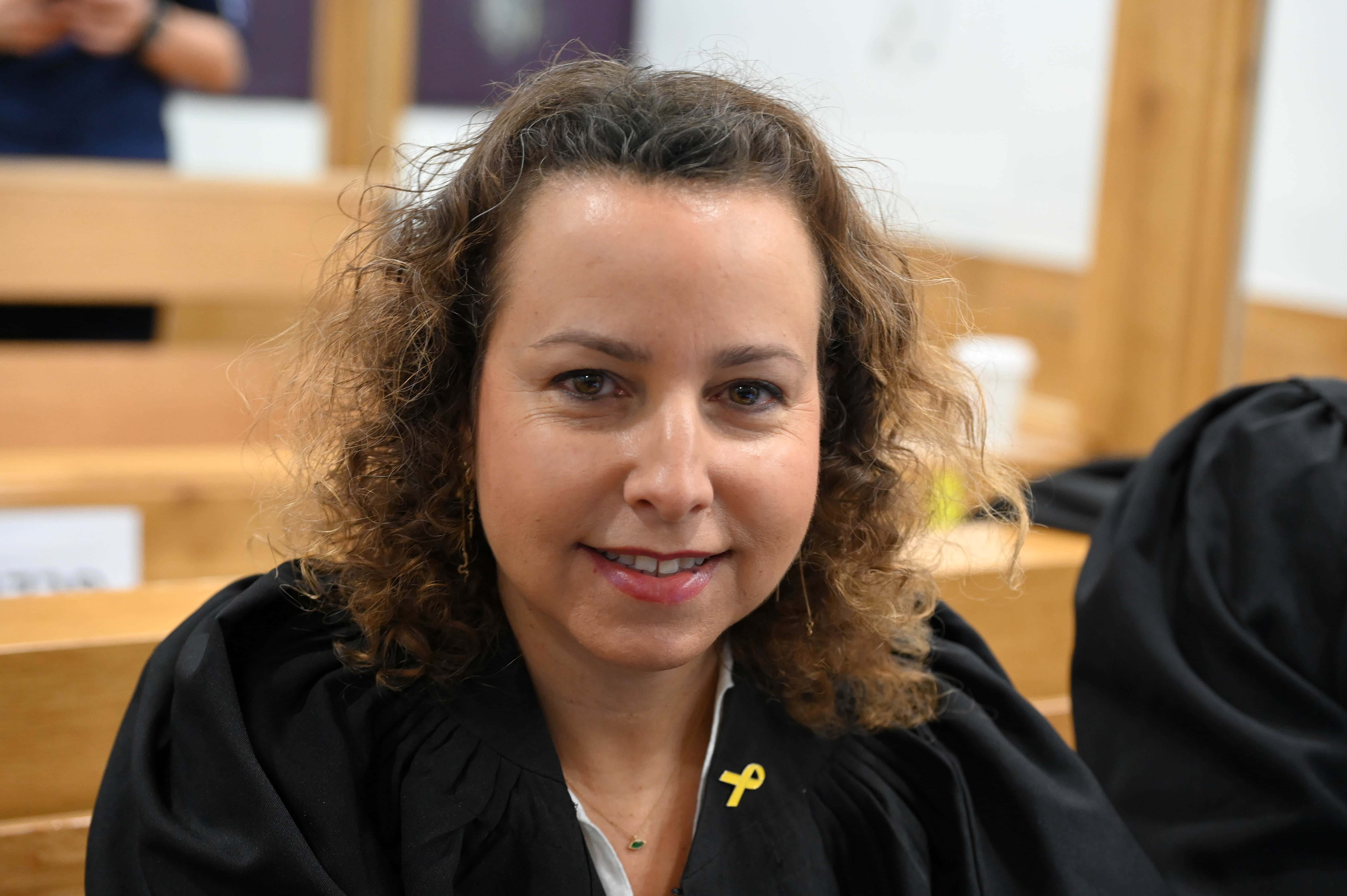 עו"ד יהודית תירוש, לפני יום העדות ה-11 של בנימין נתניהו, 19.2.2025 (צילום: תמר מצפי) עו"ד יהודית תירוש, לפני יום העדות ה-11 של בנימין נתניהו, 19.2.2025 (צילום: תמר מצפי)
