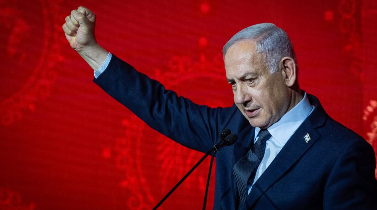 רה"מ הנאשם בנימין נתניהו נואם בכנס JNS, ירושלים, 27.4.25 (צילום: יונתן זינדל) רה"מ הנאשם בנימין נתניהו נואם בכנס JNS, ירושלים, 27.4.25 (צילום: יונתן זינדל)