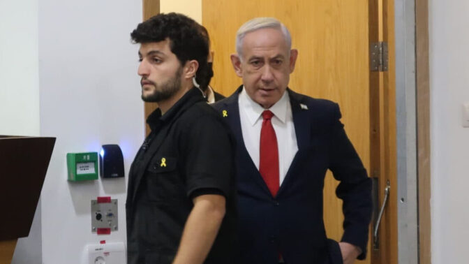 ראש הממשלה הנאשם בנימין נתניהו מגיע ליום ה-44 של עדותו, 16.9.2025 (צילום: אורן פרסיקו) ראש הממשלה הנאשם בנימין נתניהו מגיע ליום ה-44 של עדותו, 16.9.2025 (צילום: אורן פרסיקו)