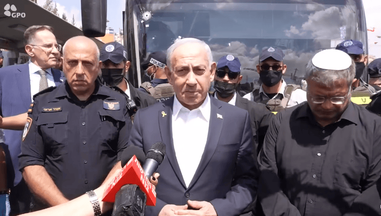 רה"מ הנאשם בנימין נתניהו עם השר לביטחון לאומי איתמר בן גביר (צילום מסך)