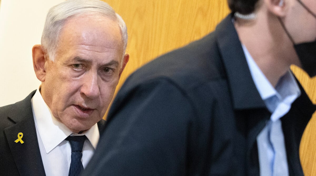 בנימין נתניהו, ראש ממשלת ישראל, בפתח אחד מימי עדותו במשפטו הפלילי. בית המשפט המחוזי בתל-אביב, 10.9.2025 (צילום: מוטי מילרוד) בנימין נתניהו, ראש ממשלת ישראל, בפתח אחד מימי עדותו במשפטו הפלילי. בית המשפט המחוזי בתל-אביב, 10.9.2025 (צילום: מוטי מילרוד)