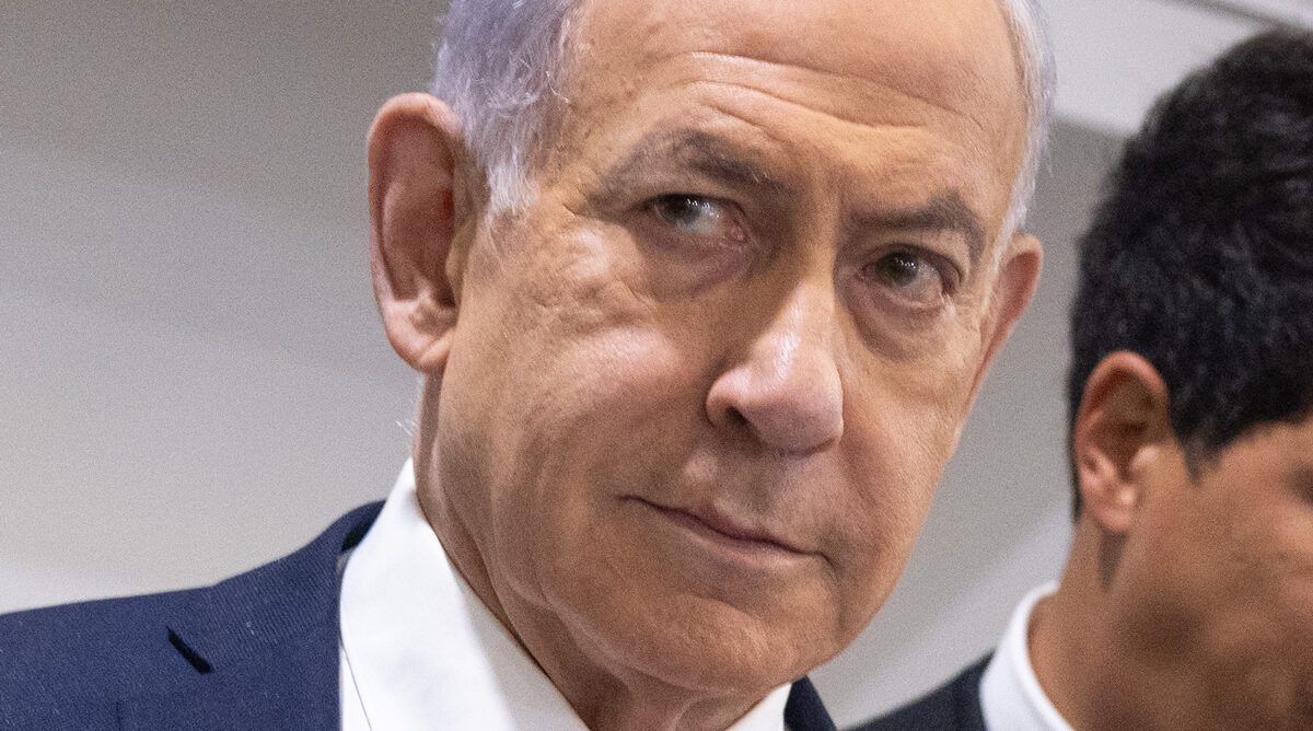 בנימין נתניהו, ראש ממשלת ישראל, בבית המשפט (צילום: מרים אלסטר) בנימין נתניהו, ראש ממשלת ישראל, בבית המשפט (צילום: מרים אלסטר)