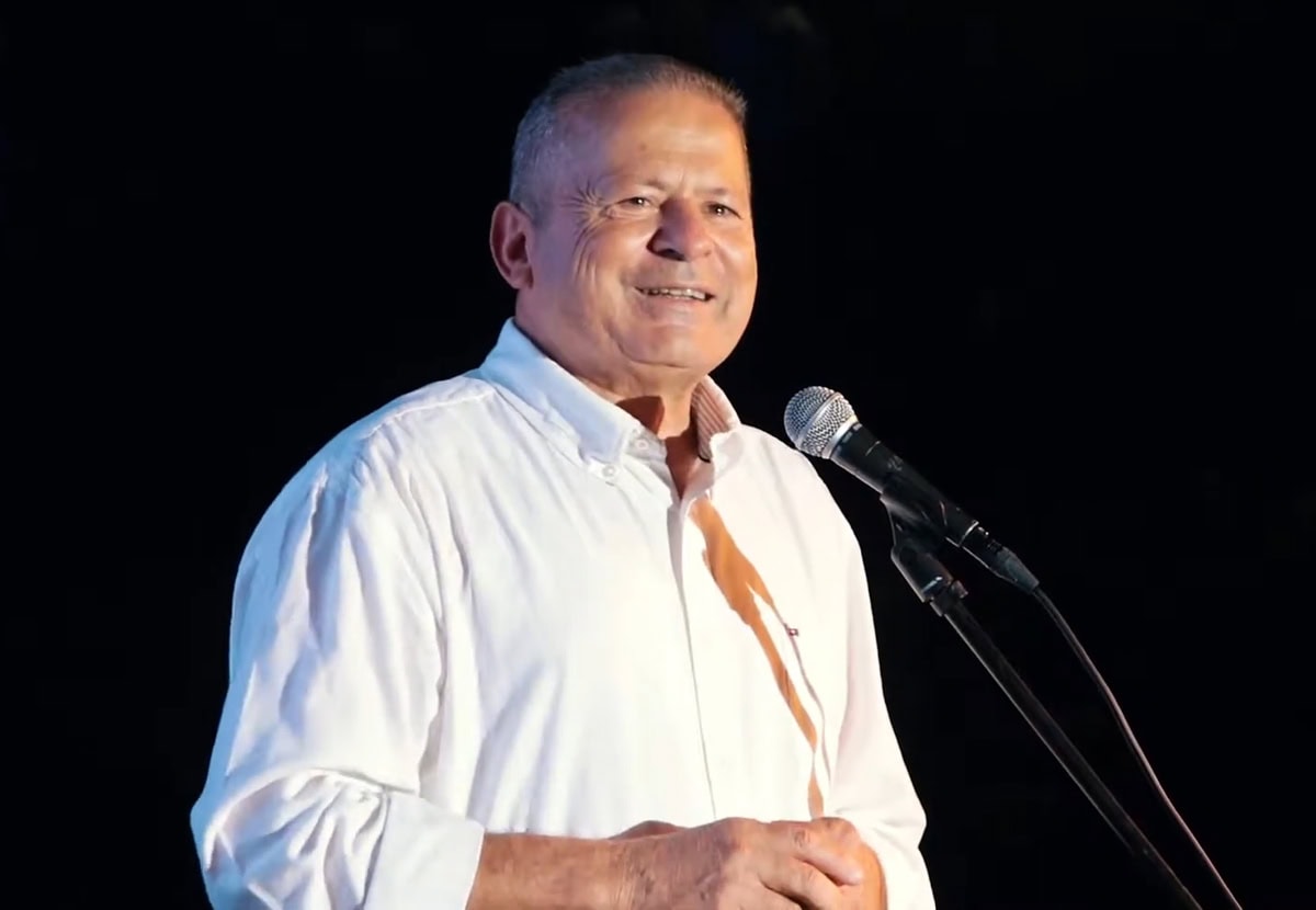 ראש עיריית הוד-השרון לשעבר חי אדיב (צילום מסך מתוך סרטון בהפקת העירייה) ראש עיריית הוד-השרון לשעבר חי אדיב (צילום מסך מתוך סרטון בהפקת העירייה)