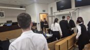 ראש הממשלה הנאשם בשוחד בנימין נתניהו, יוצא להפסקה במהלך יום עדותו ה-59, 3.12.25 (צילום: אורן פרסיקו)