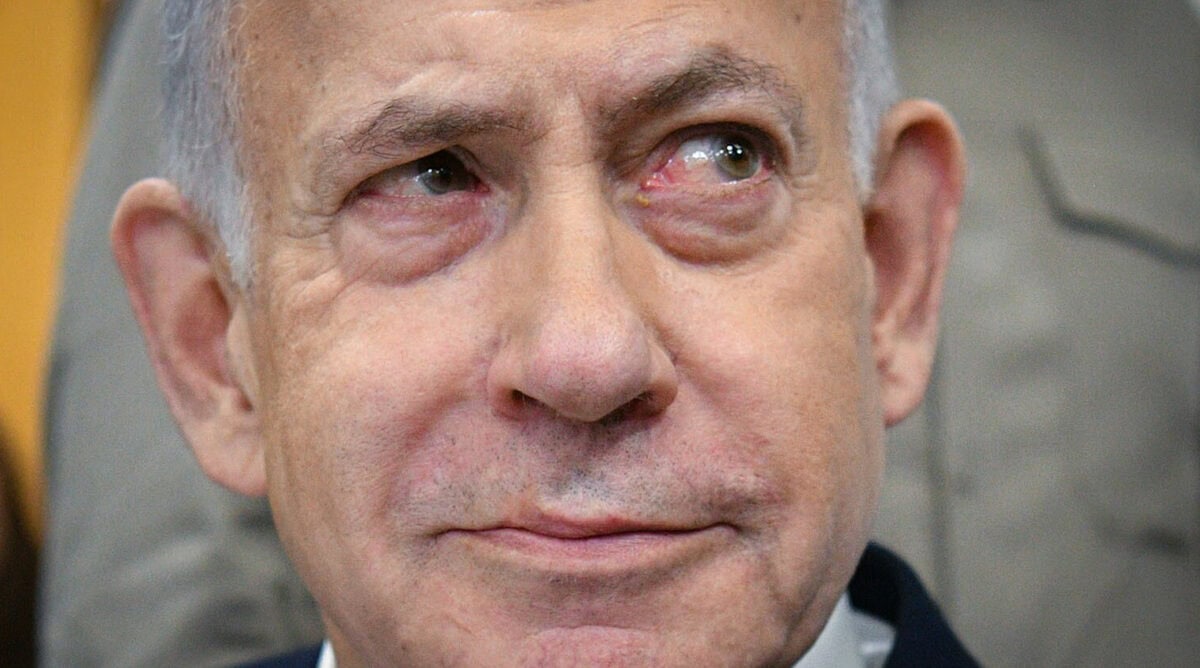 בנימין נתניהו בבית המשפט בפתח אחד מימי עדותו, 2025 (צילום: ראובן קסטרו) בנימין נתניהו בבית המשפט בפתח אחד מימי עדותו, 2025 (צילום: ראובן קסטרו)
