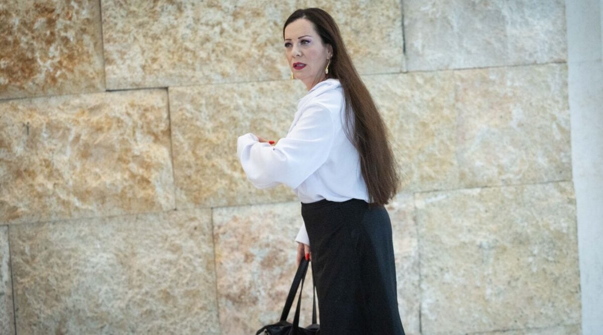 טלי גוטליב, חברת הכנסת מהליכוד, מגיעה לדיון בעתירות נגד מינוי דוד זיני לראשות השב"כ; ביהמ"ש העליון, ירושלים, 18.11.25 (צילום: יונתן זינדל) טלי גוטליב, חברת הכנסת מהליכוד, מגיעה לדיון בעתירות נגד מינוי דוד זיני לראשות השב"כ; ביהמ"ש העליון, ירושלים, 18.11.25 (צילום: יונתן זינדל)