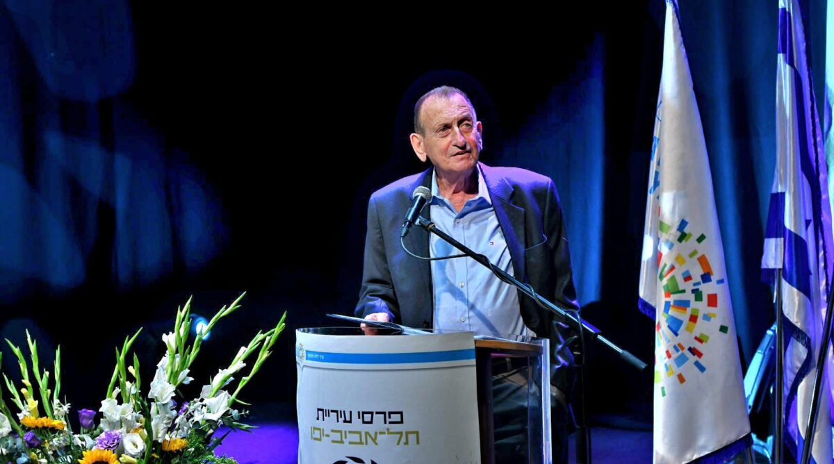 ראש עיריית תל אביב-יפו רון חולדאי נושא דברים בטקס הענקת פרסי סוקולוב, 9.12.2025 (צילום: כפיר סיון)