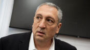 ניר חפץ באולם משפט המו"לים, דצמבר 2021 (צילום: יונתן זינדל)