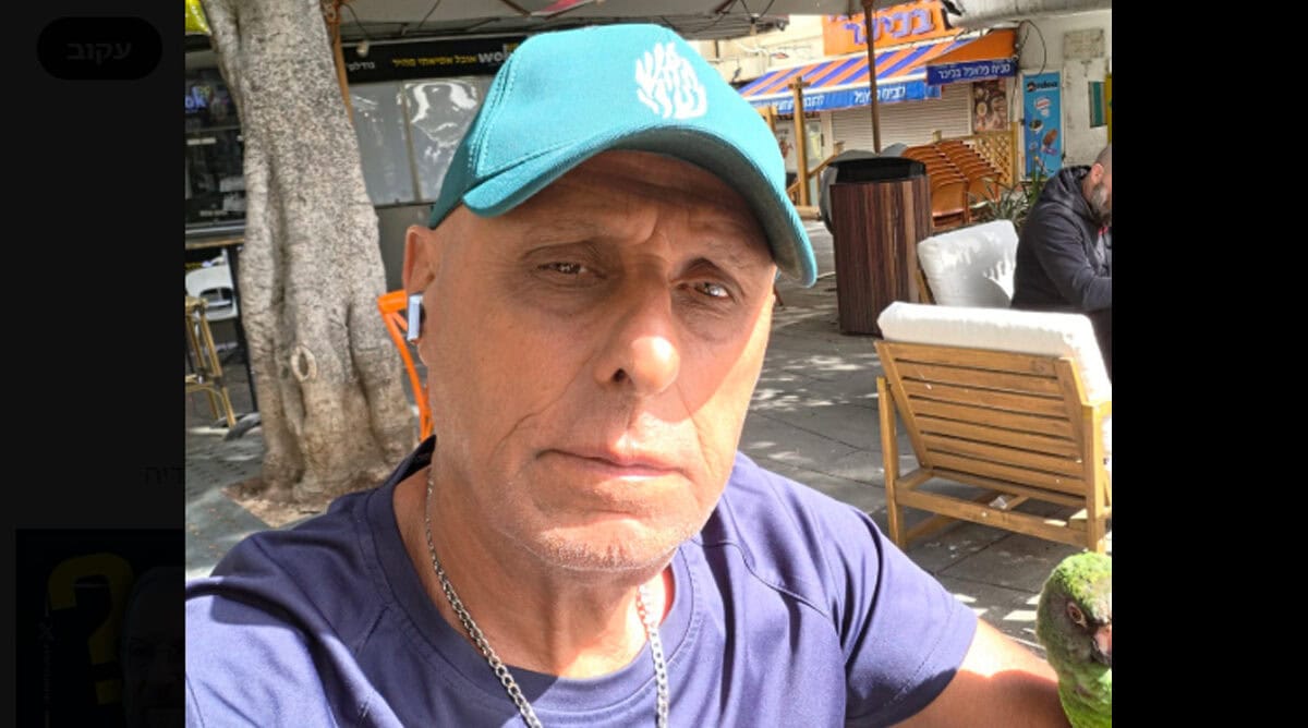 הצייצן מרקו למברטו, צילום שפרסם בחשבון הטוויטר שלו במרץ 2026 הצייצן מרקו למברטו, צילום שפרסם בחשבון הטוויטר שלו במרץ 2026