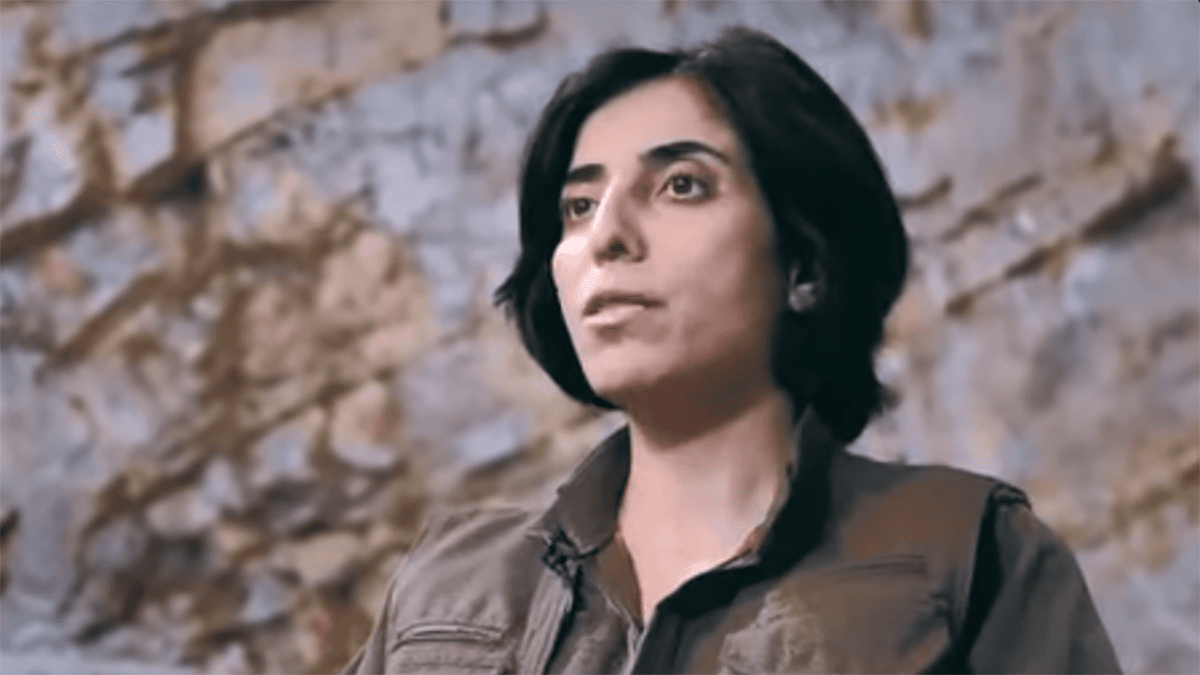 פיימן ויאן, מנהיגת המחתרת הכורדית באיראן, צילום מסך מתוך ראיון שערך איתה איתי אנגל עבור "עובדה" ושודר בפברואר 2026 פיימן ויאן, מנהיגת המחתרת הכורדית באיראן, צילום מסך מתוך ראיון שערך איתה איתי אנגל עבור "עובדה" ושודר בפברואר 2026