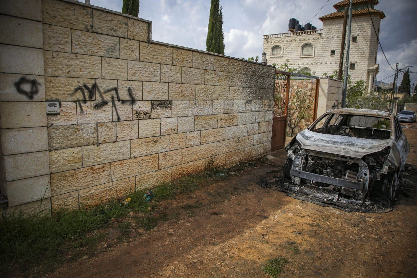 זירת טרור יהודי, דיר אל-חטב, 23.3.26 (צילום: נאסר עישתייה)